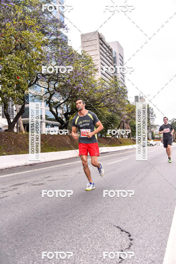 Buy your photos of the eventSantander Track & Field Run Series - Shopping Eldorado on Fotop