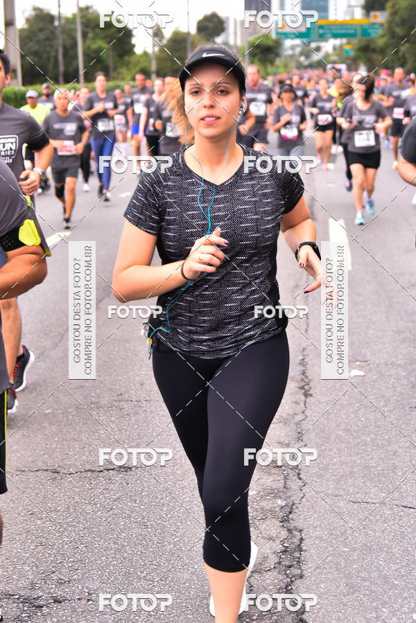 Buy your photos of the eventSantander Track & Field Run Series - Shopping Eldorado on Fotop