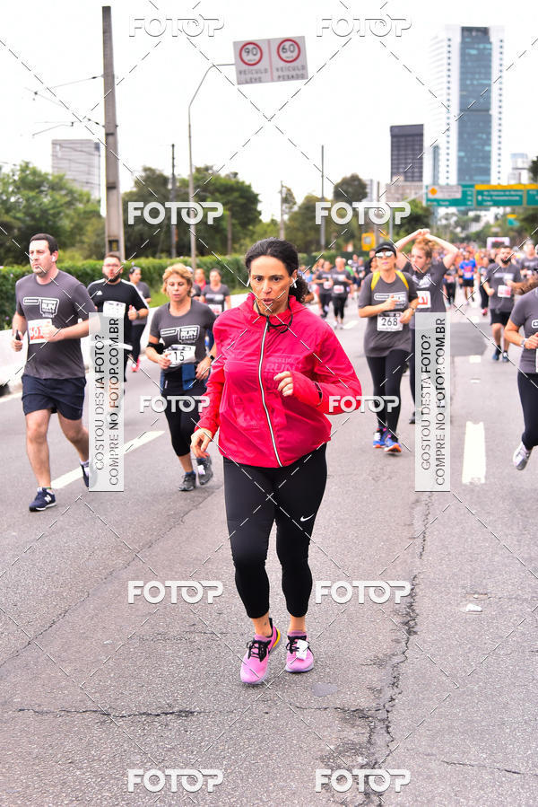 Buy your photos of the eventSantander Track & Field Run Series - Shopping Eldorado on Fotop