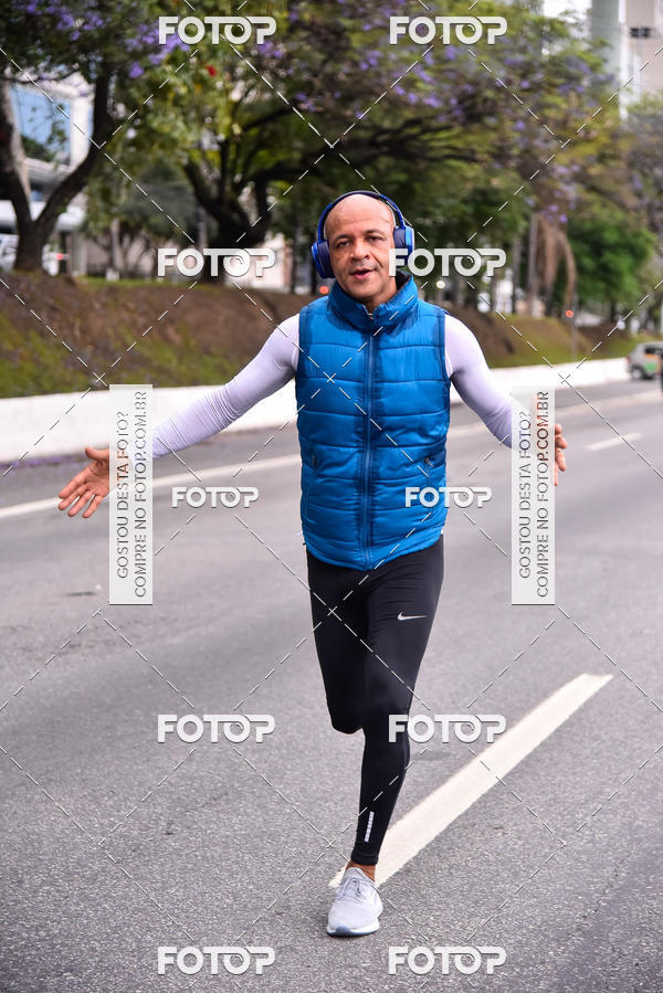 Buy your photos of the eventSantander Track & Field Run Series - Shopping Eldorado on Fotop