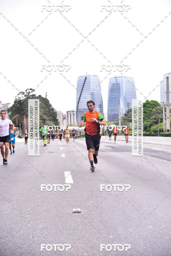 Buy your photos of the eventSantander Track & Field Run Series - Shopping Eldorado on Fotop