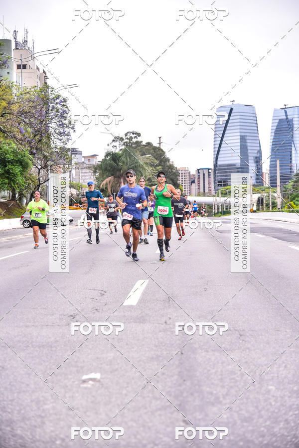 Buy your photos of the eventSantander Track & Field Run Series - Shopping Eldorado on Fotop