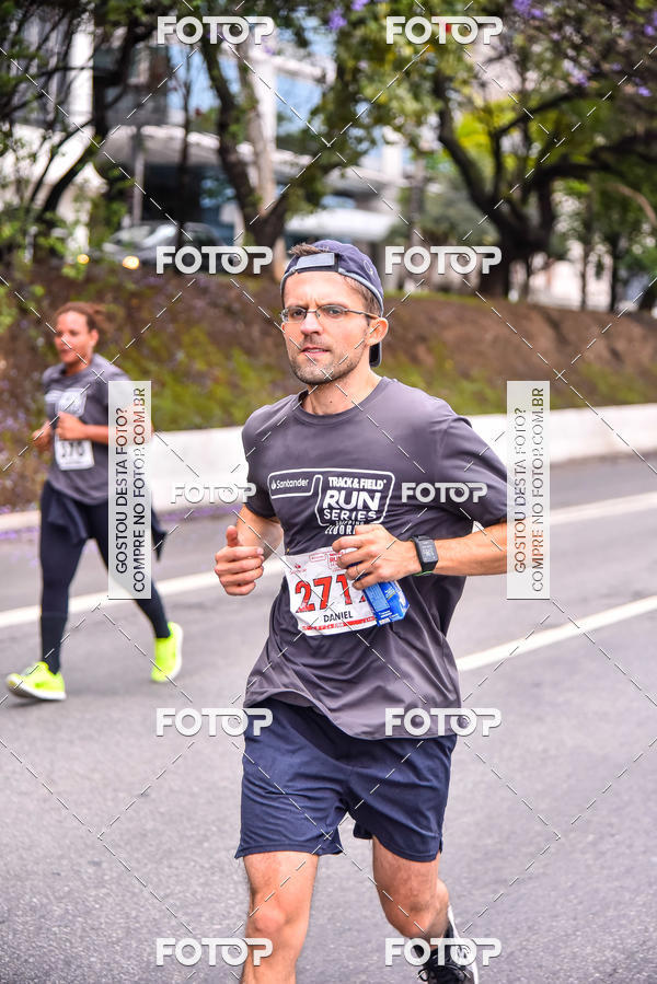 Buy your photos of the eventSantander Track & Field Run Series - Shopping Eldorado on Fotop