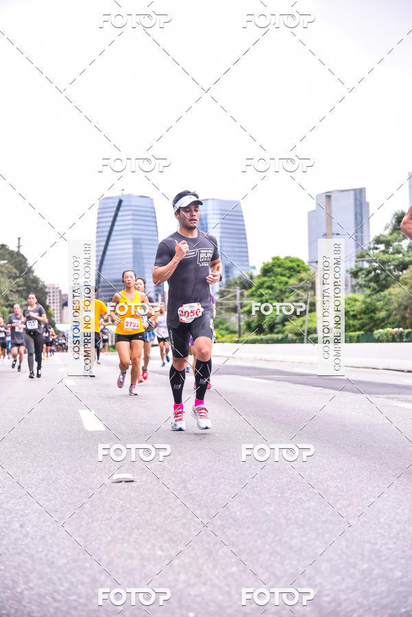 Buy your photos of the eventSantander Track & Field Run Series - Shopping Eldorado on Fotop