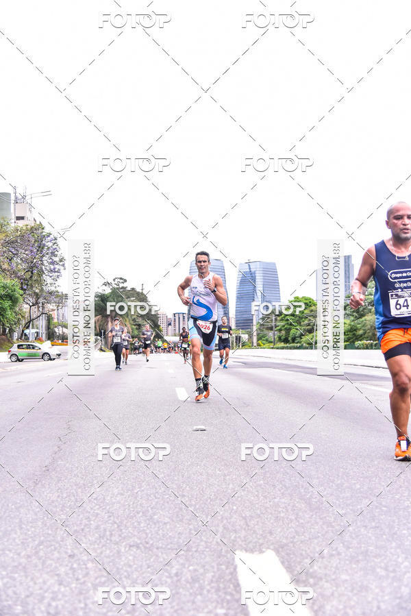 Buy your photos of the eventSantander Track & Field Run Series - Shopping Eldorado on Fotop