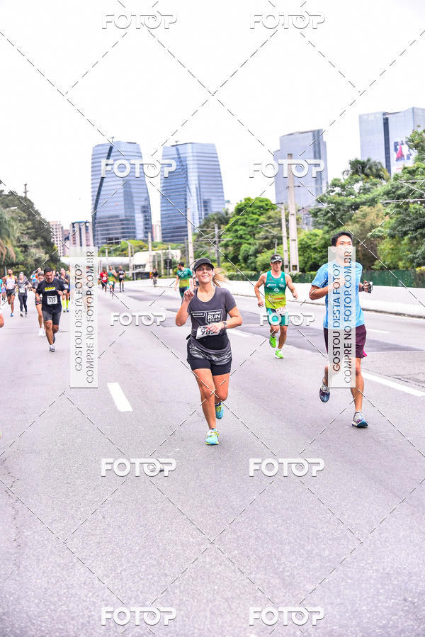 Buy your photos of the eventSantander Track & Field Run Series - Shopping Eldorado on Fotop