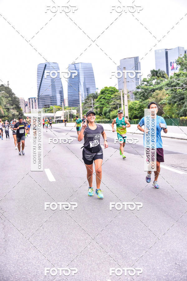 Buy your photos of the eventSantander Track & Field Run Series - Shopping Eldorado on Fotop