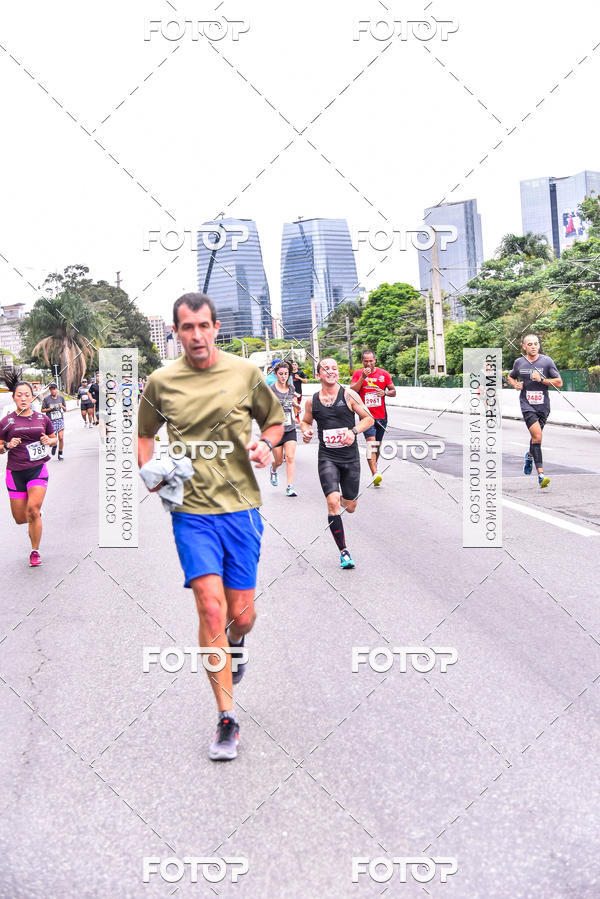 Buy your photos of the eventSantander Track & Field Run Series - Shopping Eldorado on Fotop