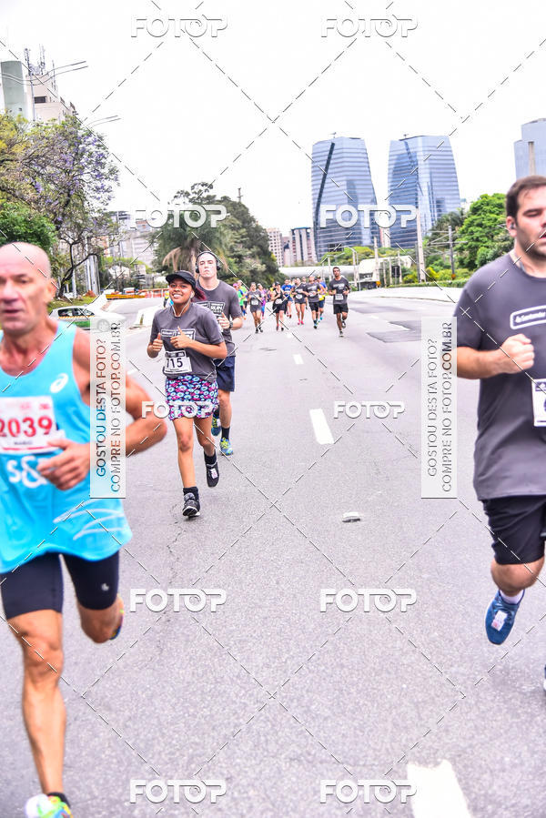 Buy your photos of the eventSantander Track & Field Run Series - Shopping Eldorado on Fotop