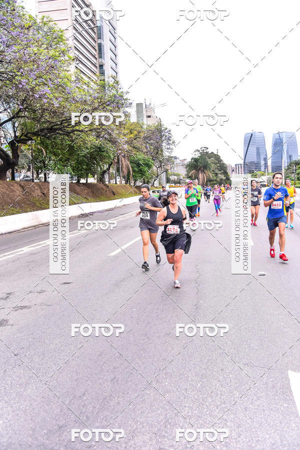 Buy your photos of the eventSantander Track & Field Run Series - Shopping Eldorado on Fotop