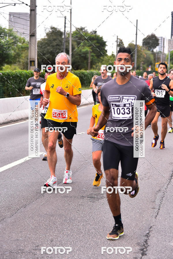 Buy your photos of the eventSantander Track & Field Run Series - Shopping Eldorado on Fotop