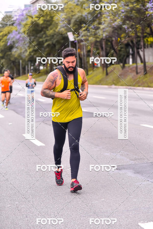 Buy your photos of the eventSantander Track & Field Run Series - Shopping Eldorado on Fotop