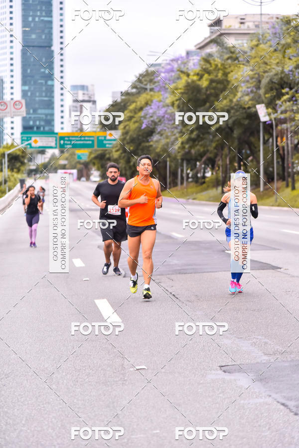 Buy your photos of the eventSantander Track & Field Run Series - Shopping Eldorado on Fotop