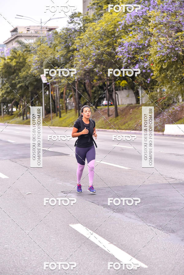 Buy your photos of the eventSantander Track & Field Run Series - Shopping Eldorado on Fotop
