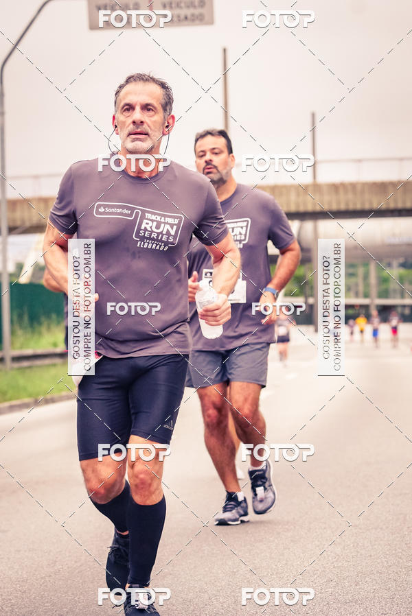 Buy your photos of the eventSantander Track & Field Run Series - Shopping Eldorado on Fotop