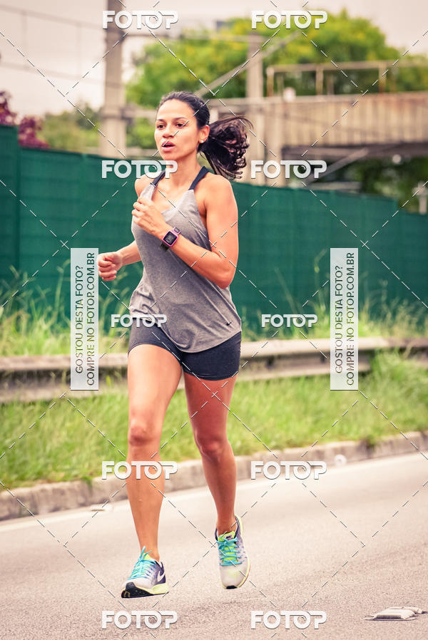 Buy your photos of the eventSantander Track & Field Run Series - Shopping Eldorado on Fotop