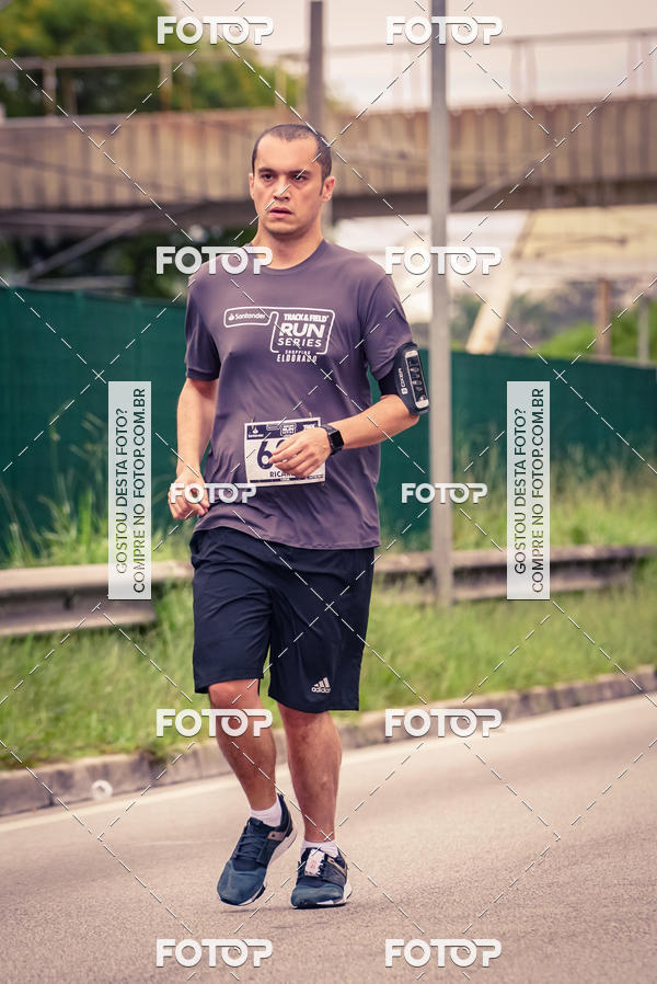 Buy your photos of the eventSantander Track & Field Run Series - Shopping Eldorado on Fotop