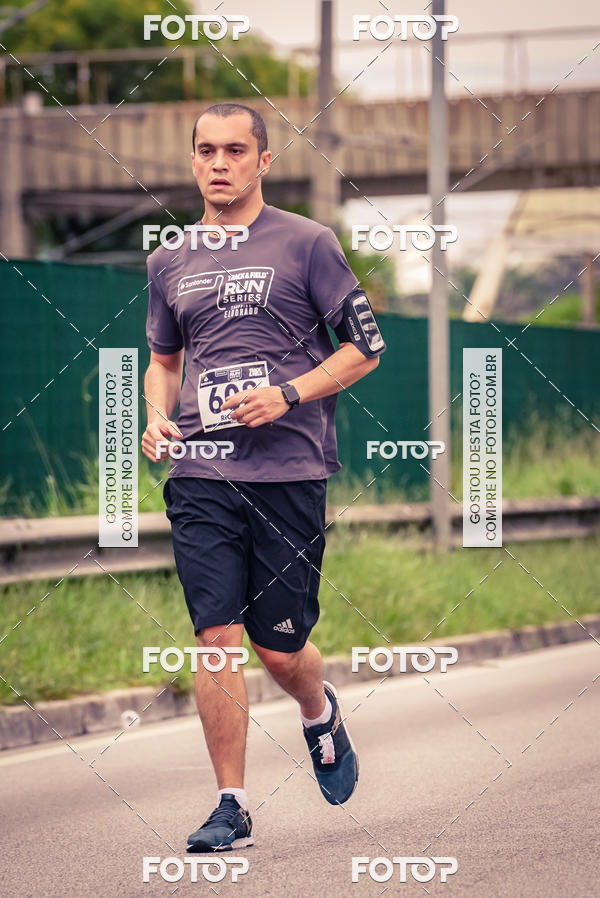 Buy your photos of the eventSantander Track & Field Run Series - Shopping Eldorado on Fotop