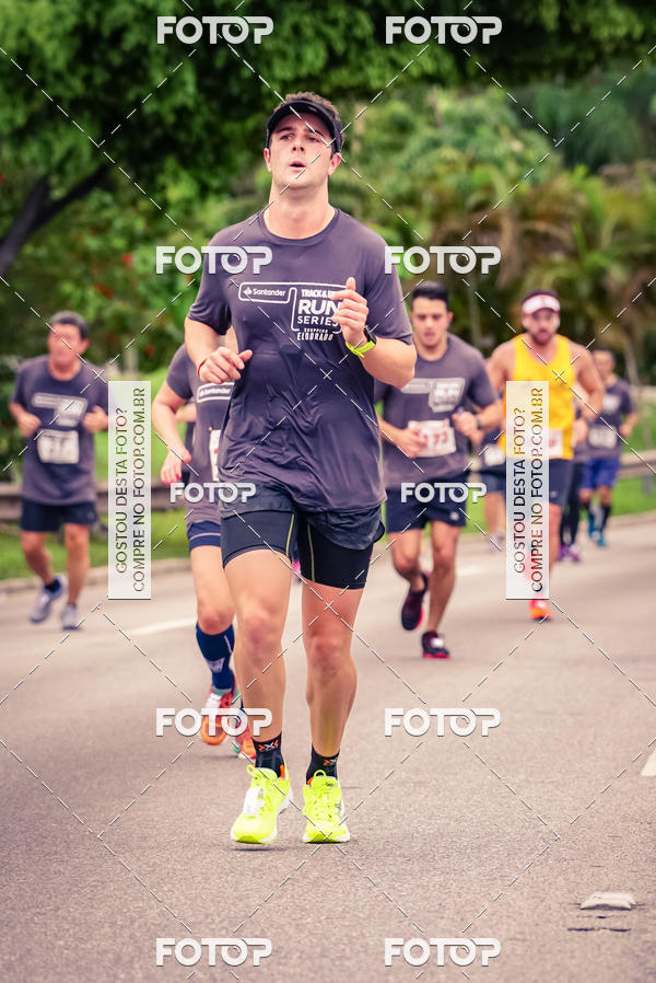 Buy your photos of the eventSantander Track & Field Run Series - Shopping Eldorado on Fotop