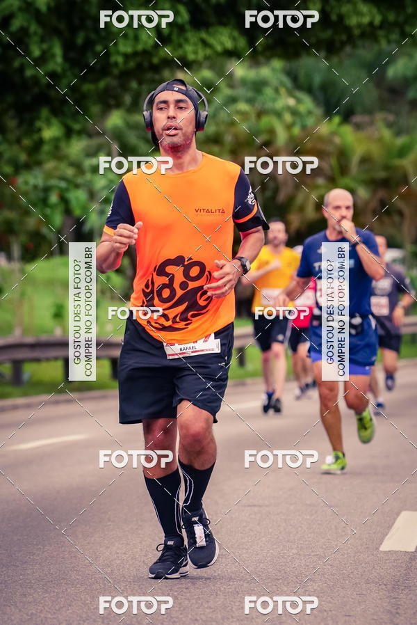 Buy your photos of the eventSantander Track & Field Run Series - Shopping Eldorado on Fotop