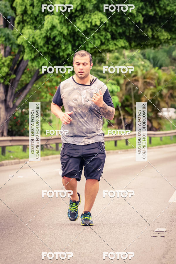 Buy your photos of the eventSantander Track & Field Run Series - Shopping Eldorado on Fotop