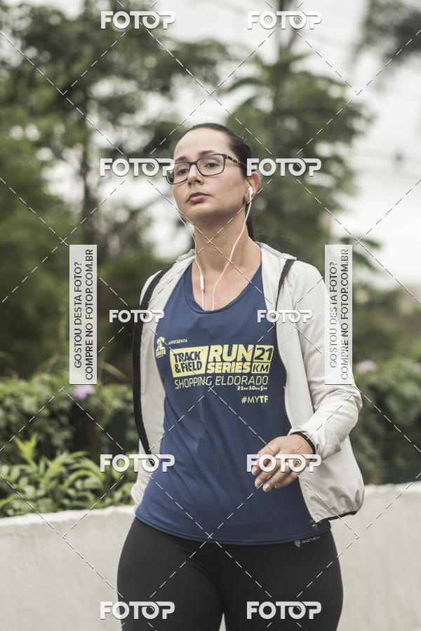 Buy your photos of the eventSantander Track & Field Run Series - Shopping Eldorado on Fotop