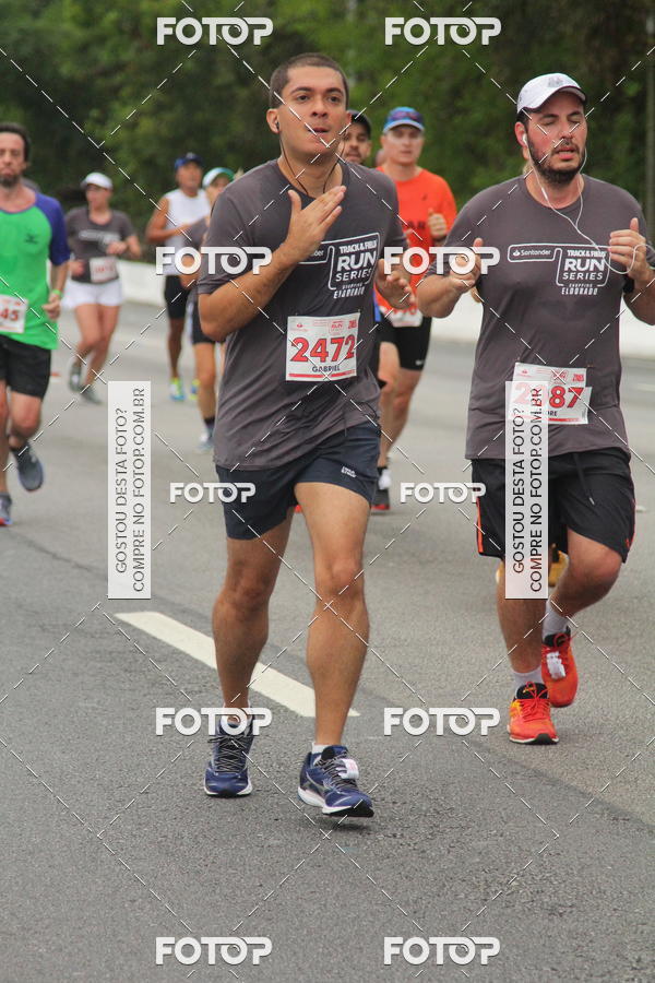 Buy your photos of the eventSantander Track & Field Run Series - Shopping Eldorado on Fotop