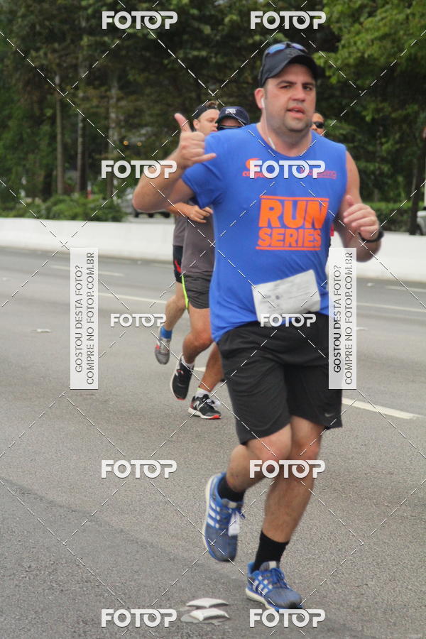 Buy your photos of the eventSantander Track & Field Run Series - Shopping Eldorado on Fotop