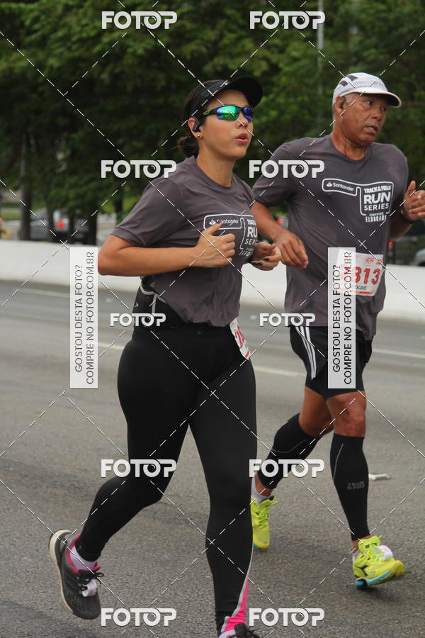 Buy your photos of the eventSantander Track & Field Run Series - Shopping Eldorado on Fotop