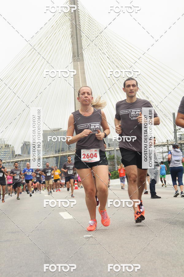 Buy your photos of the eventSantander Track & Field Run Series - Shopping Eldorado on Fotop