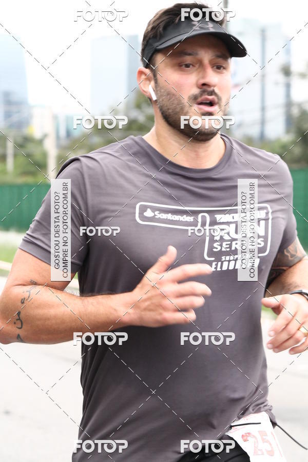 Buy your photos of the eventSantander Track & Field Run Series - Shopping Eldorado on Fotop