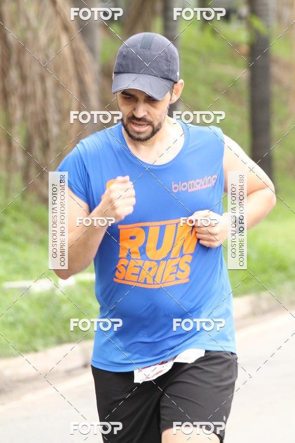 Buy your photos of the eventSantander Track & Field Run Series - Shopping Eldorado on Fotop