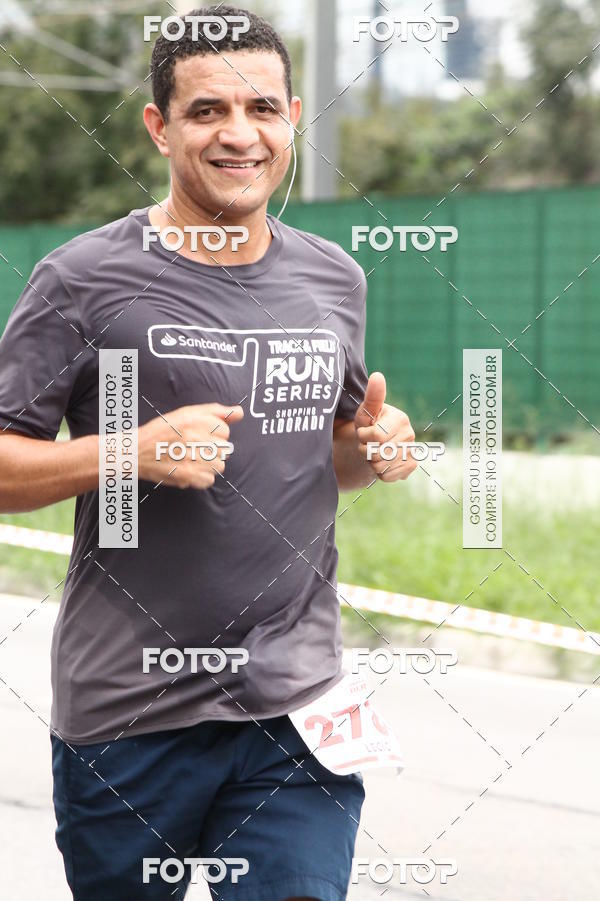 Buy your photos of the eventSantander Track & Field Run Series - Shopping Eldorado on Fotop