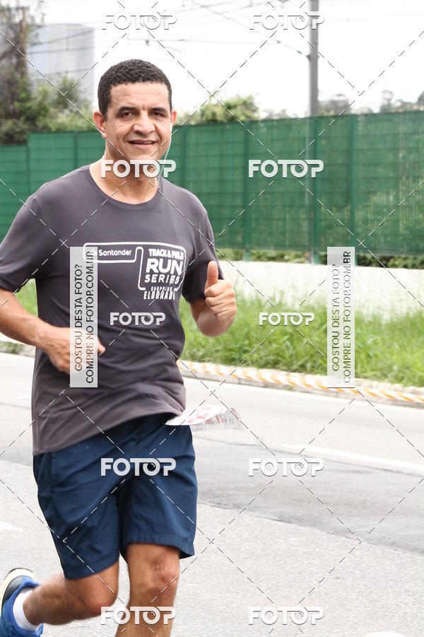 Buy your photos of the eventSantander Track & Field Run Series - Shopping Eldorado on Fotop