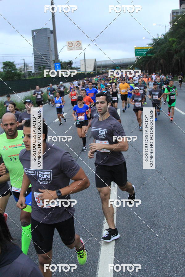 Buy your photos of the eventSantander Track & Field Run Series - Shopping Eldorado on Fotop
