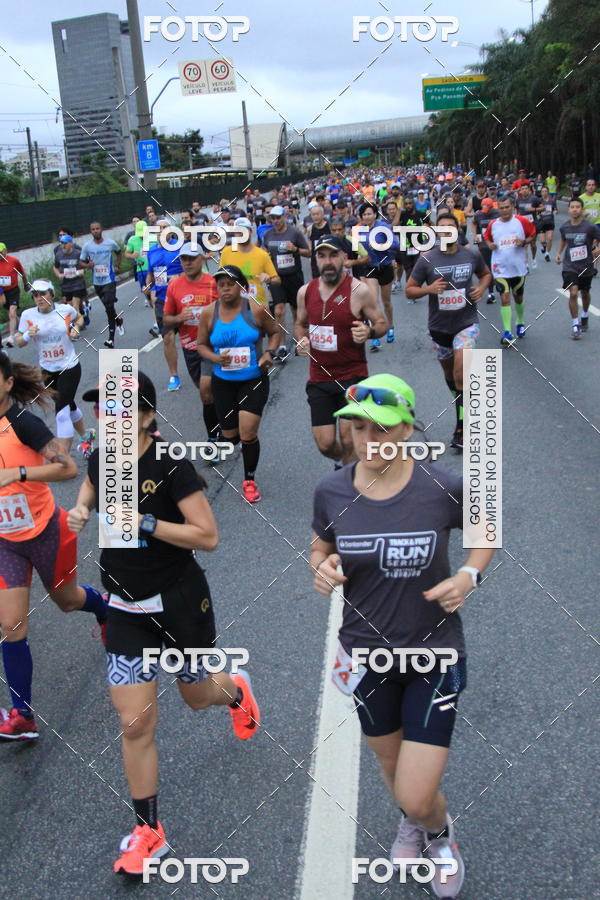 Buy your photos of the eventSantander Track & Field Run Series - Shopping Eldorado on Fotop