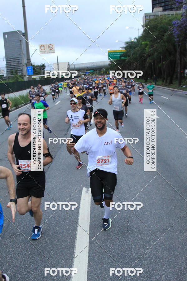 Buy your photos of the eventSantander Track & Field Run Series - Shopping Eldorado on Fotop