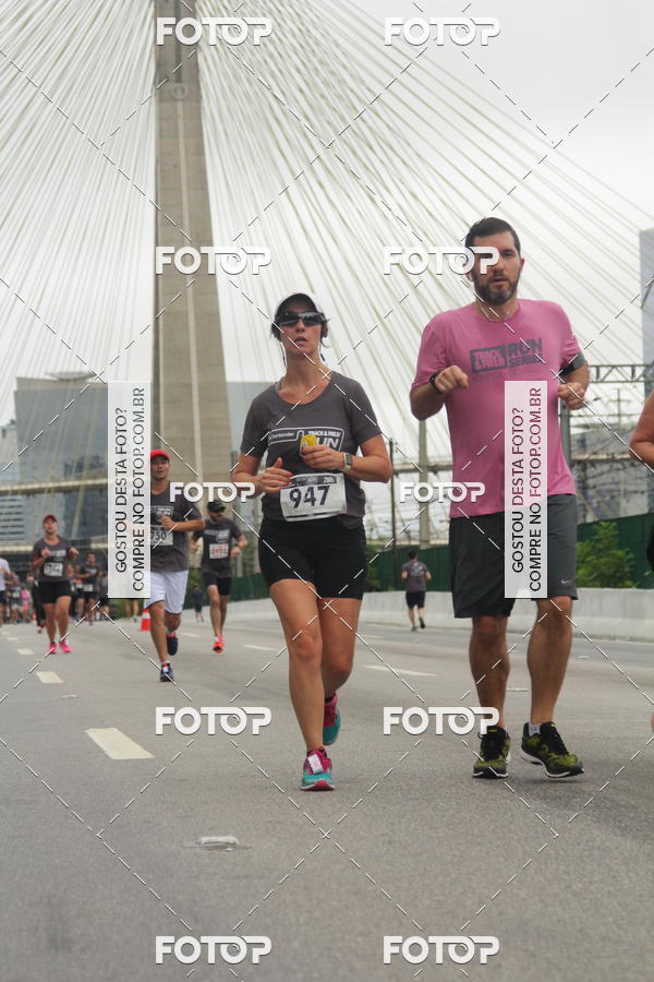 Buy your photos of the eventSantander Track & Field Run Series - Shopping Eldorado on Fotop