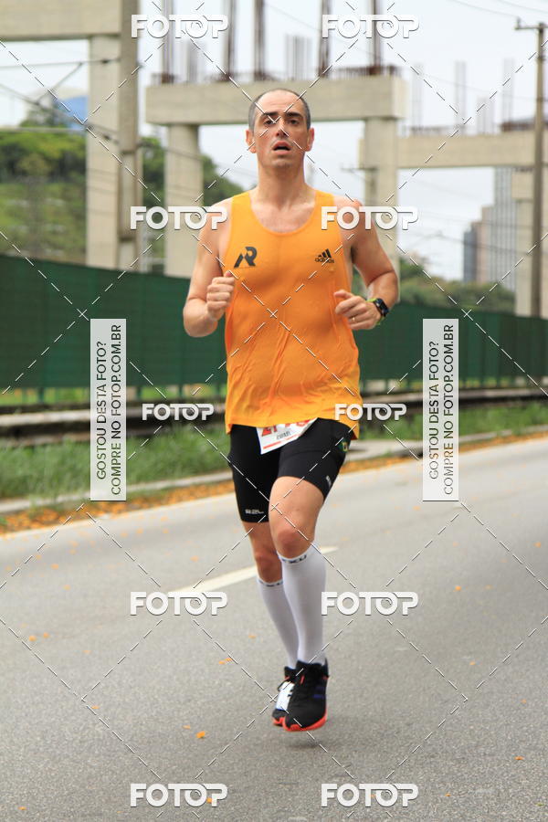 Buy your photos of the eventSantander Track & Field Run Series - Shopping Eldorado on Fotop
