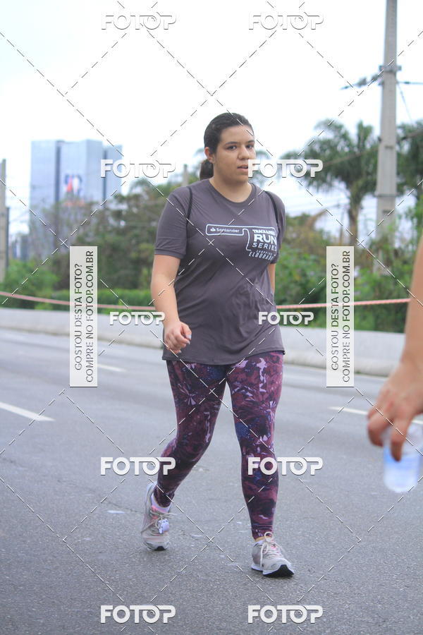 Buy your photos of the eventSantander Track & Field Run Series - Shopping Eldorado on Fotop