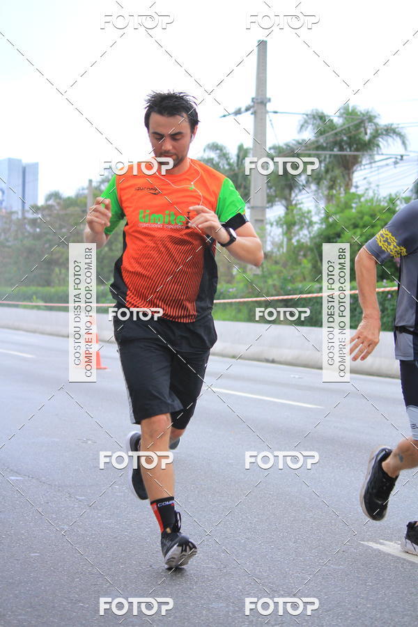 Buy your photos of the eventSantander Track & Field Run Series - Shopping Eldorado on Fotop