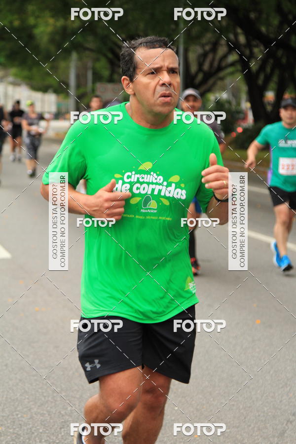 Buy your photos of the eventSantander Track & Field Run Series - Shopping Eldorado on Fotop