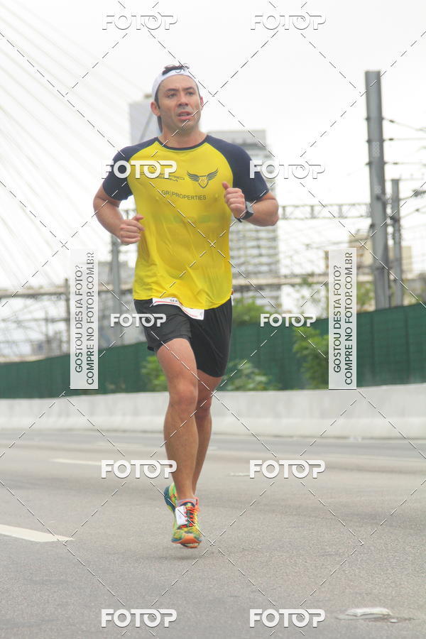 Buy your photos of the eventSantander Track & Field Run Series - Shopping Eldorado on Fotop