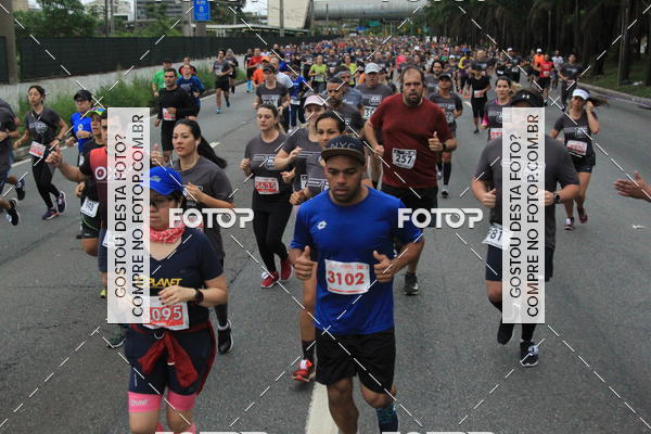 Buy your photos of the eventSantander Track & Field Run Series - Shopping Eldorado on Fotop