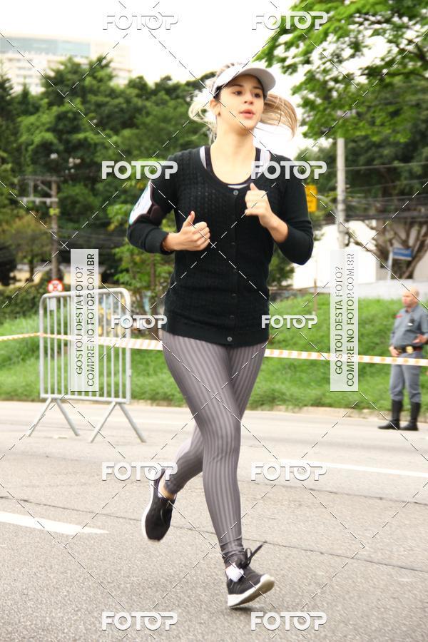 Buy your photos of the eventSantander Track & Field Run Series - Shopping Eldorado on Fotop