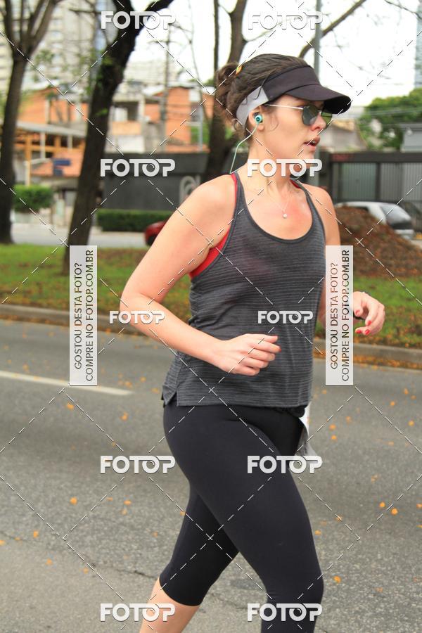 Buy your photos of the eventSantander Track & Field Run Series - Shopping Eldorado on Fotop