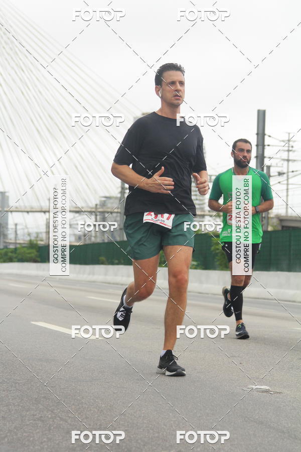 Buy your photos of the eventSantander Track & Field Run Series - Shopping Eldorado on Fotop