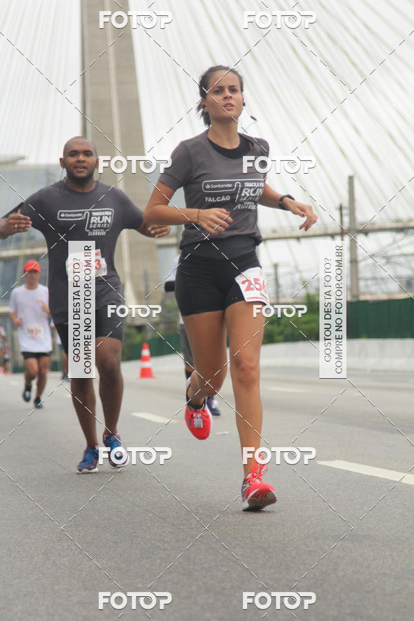 Buy your photos of the eventSantander Track & Field Run Series - Shopping Eldorado on Fotop