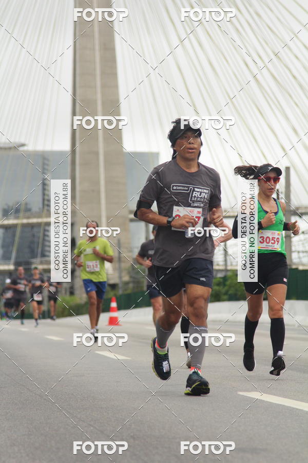 Buy your photos of the eventSantander Track & Field Run Series - Shopping Eldorado on Fotop