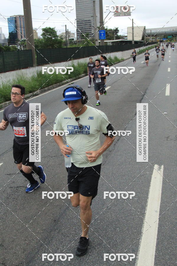 Buy your photos of the eventSantander Track & Field Run Series - Shopping Eldorado on Fotop
